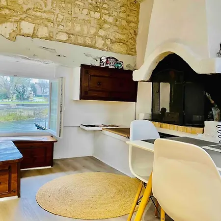 Le Quai 2, Ancien Moulin Au Bord De La Charente - Charme Et Serenite A * 雅尔纳克